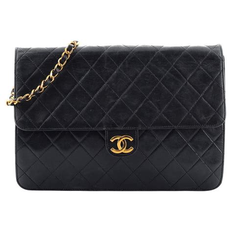 chanel classic clutch review|Chanel vintage clutch with chain.